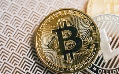 理财赎回份额钱变少了是什么原因？